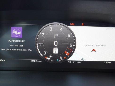 Used 2023 Land Rover Defender 110 S AWD/4WD image 15