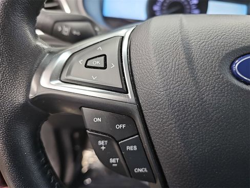 Used 2024 Ford Edge Titanium image 16