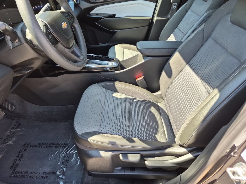 Used 2026 Chevrolet Trax LT FWD image 23