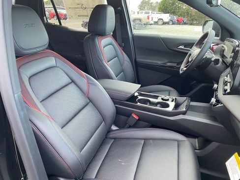 New 2026 Chevrolet Equinox RS w/ Convenience Package III FWD image 22