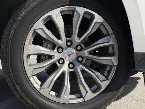 Used 2021 GMC Yukon Denali w/ Denali Ultimate Package image 7