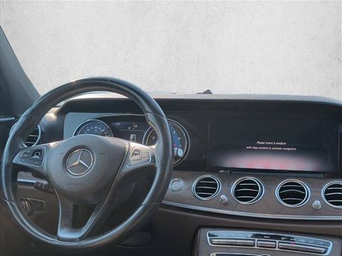 Used 2018 Mercedes-Benz E 300 image 21