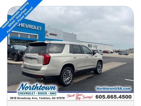 Used 2021 GMC Yukon Denali w/ Denali Premium Package AWD/4WD image 9