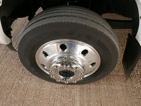 Used 2019 Ford F450 XLT w/ XLT Premium Package image 22