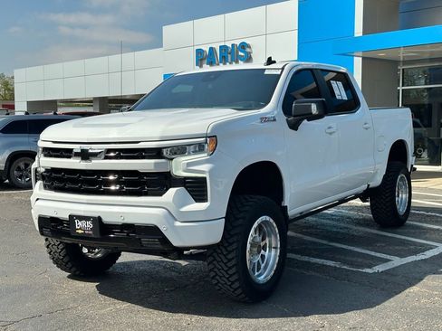 Used 2024 Chevrolet Silverado 1500 RST image 3