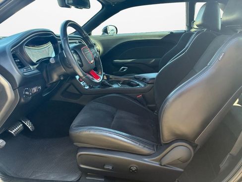 Used 2021 Dodge Challenger GT w/ Plus Package image 18