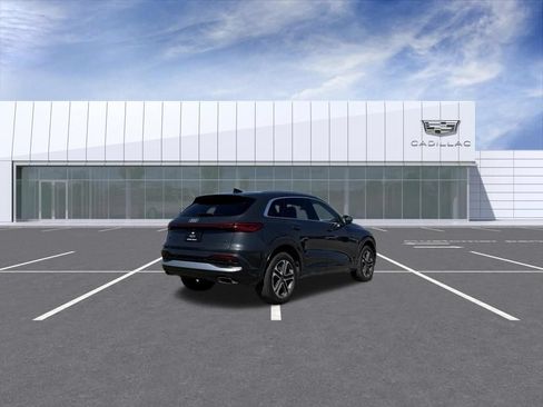 Used 2025 Audi Q5 Premium Plus w/ Premium Plus AWD/4WD image 3