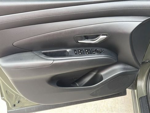 Used 2025 Hyundai Tucson SE AWD/4WD image 9