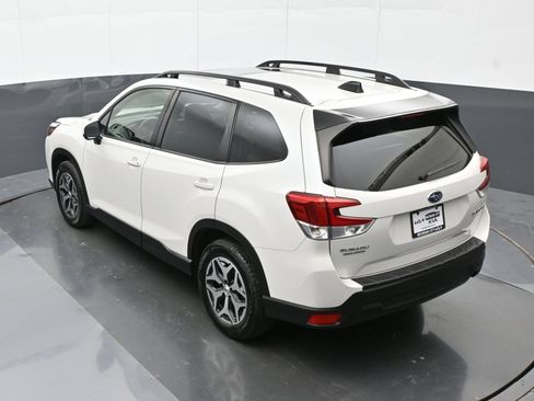 Used 2024 Subaru Forester Premium AWD/4WD image 30