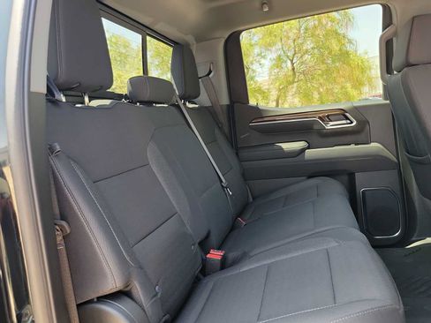 Used 2026 Chevrolet Silverado 1500 LT Trail Boss w/ Safety Package AWD/4WD image 17
