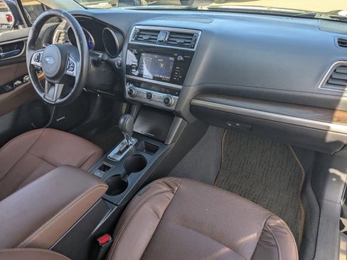 Used 2017 Subaru Outback 2.5i Touring w/ Popular Package #5A image 13