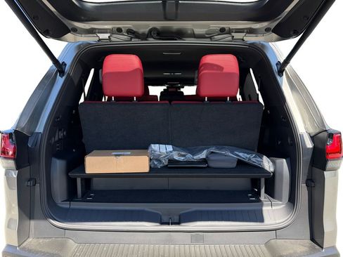 New 2026 Lexus LX 700h F Sport image 10