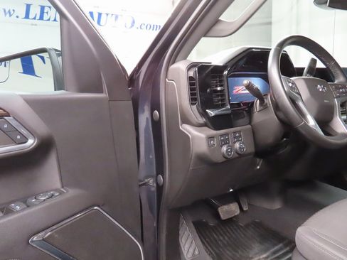 Used 2023 Chevrolet Silverado 1500 RST image 43