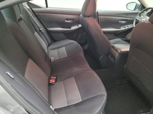 Used 2021 Nissan Sentra SV FWD image 19