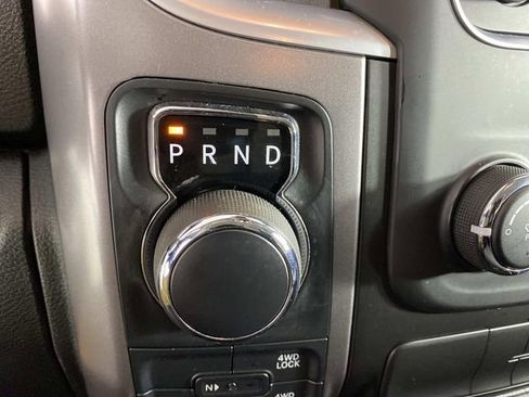 Used 2022 RAM 1500 Classic SLT image 17