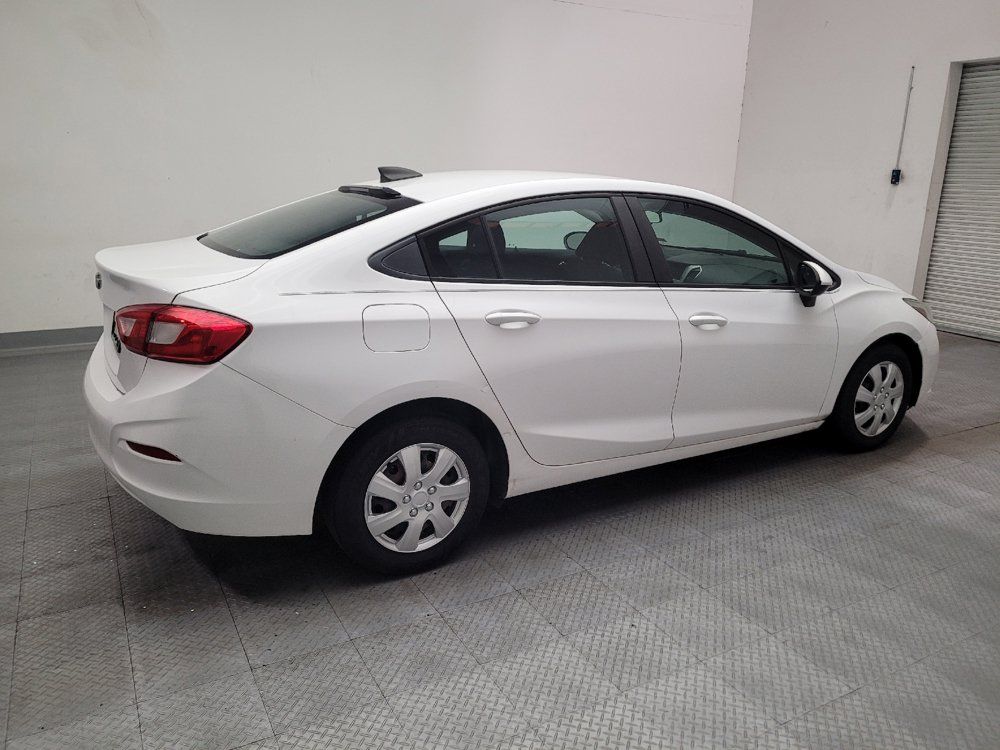 Used 2018 Chevrolet Cruze LS FWD image 10