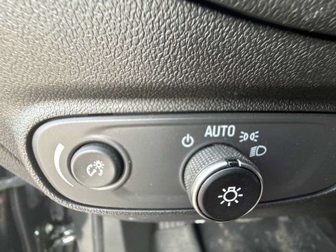 Certified 2018 Chevrolet Equinox LT AWD/4WD image 17