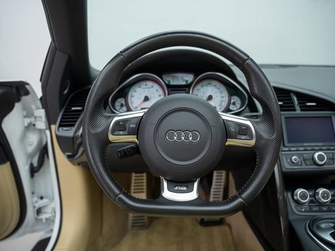 Used 2011 Audi R8 V10 AWD/4WD image 30
