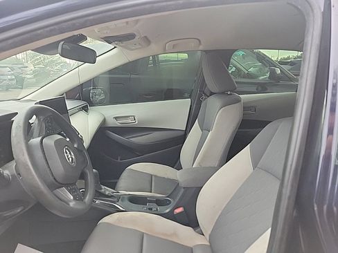 Used 2023 Toyota Corolla LE FWD image 6