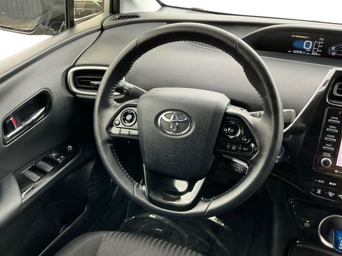 Used 2020 Toyota Prius Prime LE image 11