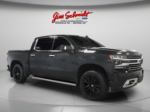 Used 2021 Chevrolet Silverado 1500 High Country w/ Technology Package AWD/4WD image 3