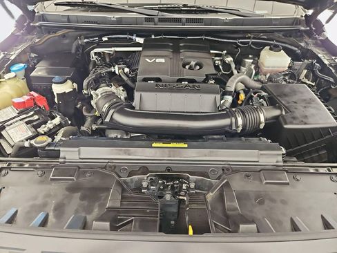 Used 2023 Nissan Frontier PRO-4X w/ Technology Package AWD/4WD image 31