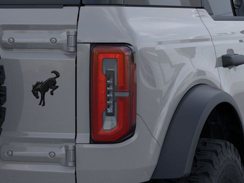 New 2026 Ford Bronco Badlands w/ Black Appearance Package AWD/4WD image 23
