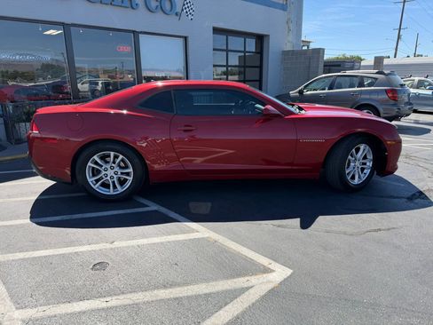 Used 2015 Chevrolet Camaro LT RWD image 8