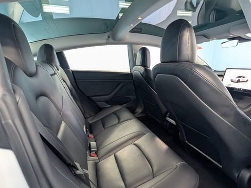 Used 2023 Tesla Model 3 Standard Range RWD image 12
