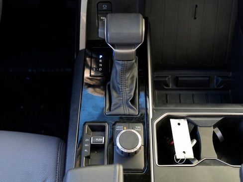 Used 2024 Toyota Tundra SR5 w/ SR5 Convenience Package image 37