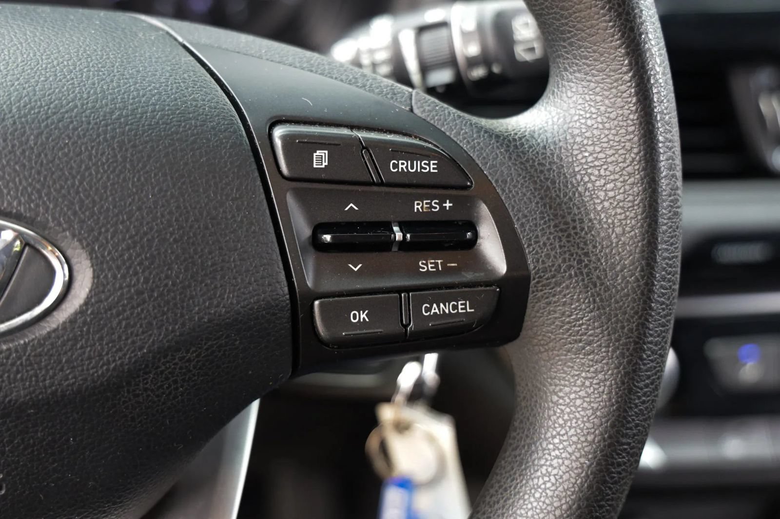 Used 2018 Hyundai Elantra GT FWD image 27