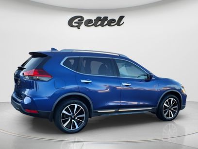 Used 2018 Nissan Rogue SL w/ Premium Package