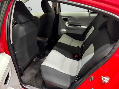 Used 2014 Toyota Prius C Four image 17