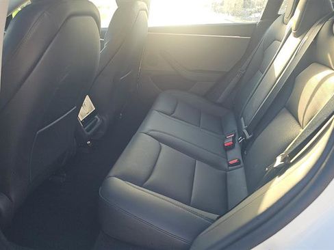 Used 2024 Tesla Model 3 Standard Range RWD image 7