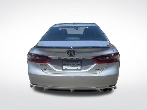 Used 2024 Toyota Camry SE FWD image 4