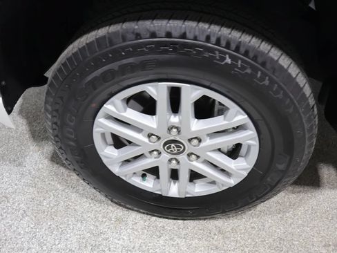 Used 2024 Toyota Tundra SR5 w/ SR5 Premium Package AWD/4WD image 8