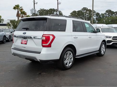 Used 2020 Ford Expedition XLT w/ Equipment Group 202A RWD image 5