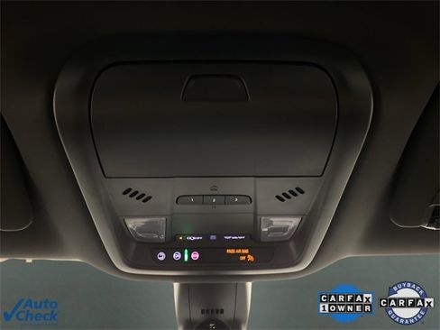 Used 2024 Buick Enclave Premium image 52