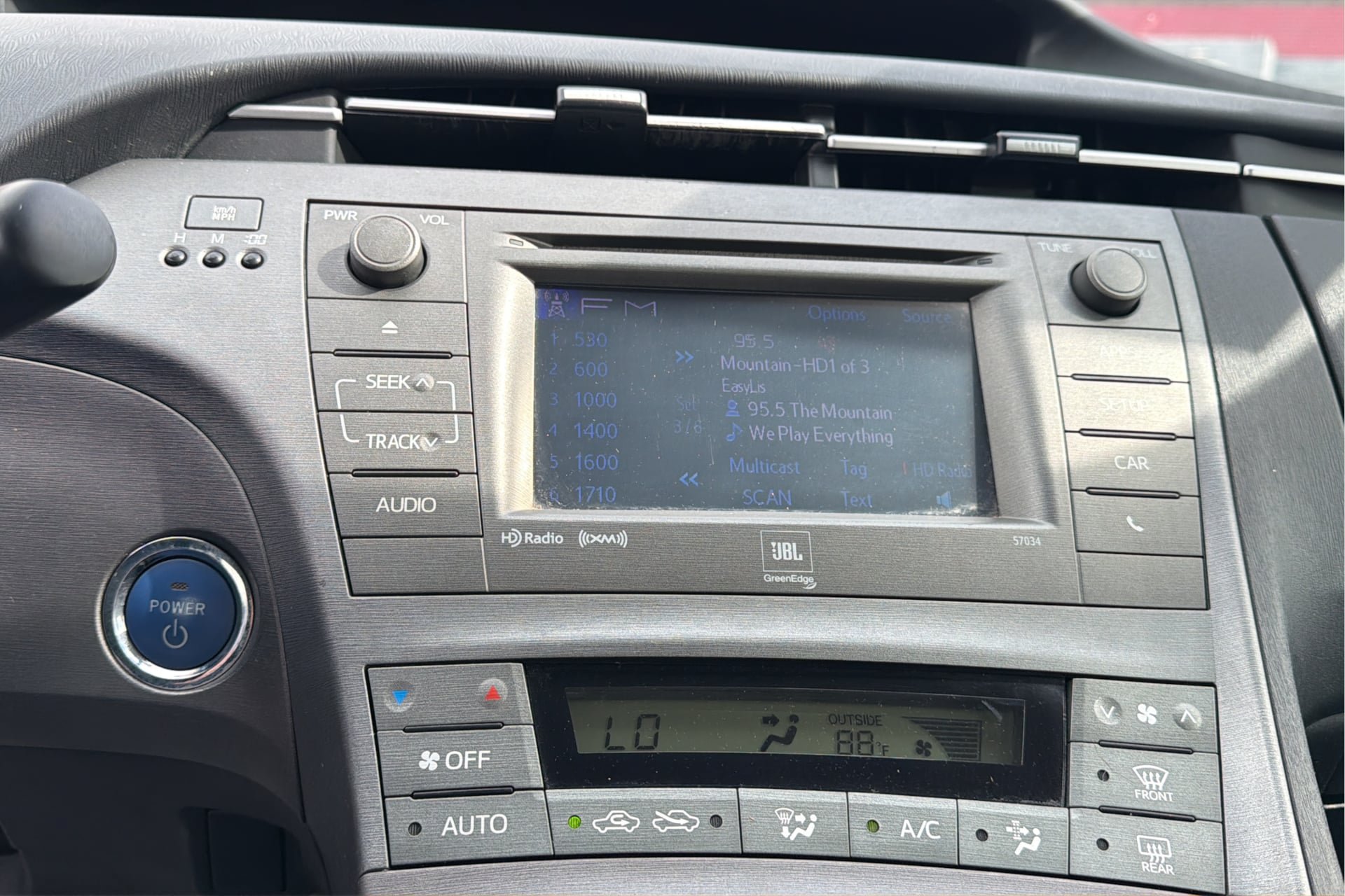 Used 2015 Toyota Prius Four FWD image 23