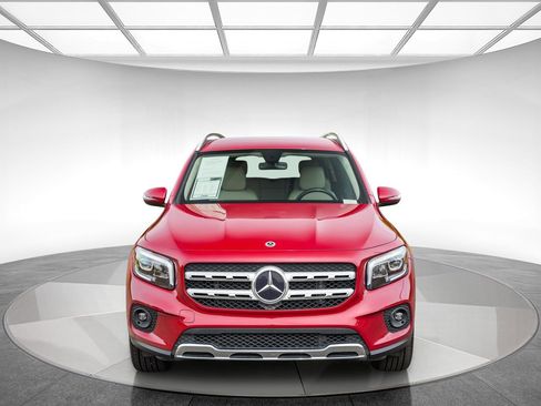 Used 2021 Mercedes-Benz GLB 250 4MATIC image 6