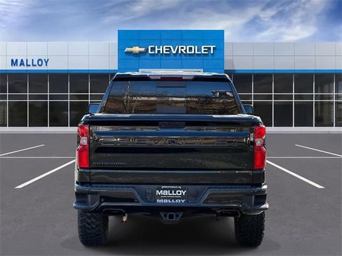 Used 2020 Chevrolet Silverado 1500 LT Trail Boss image 3