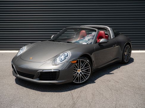 Used 2018 Porsche 911 Targa 4 AWD/4WD image 1