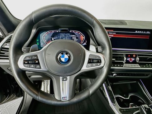 Used 2021 BMW X7 xDrive40i w/ M Sport Package AWD/4WD image 11