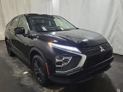 Used 2024 Mitsubishi Eclipse Cross LE AWD/4WD image 5