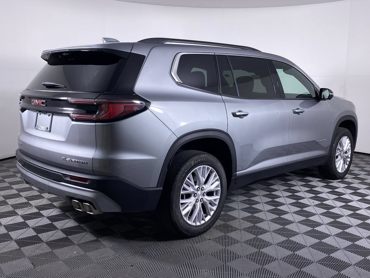 Certified 2026 GMC Acadia Elevation w/ Elevation Premium Package FWD image 20