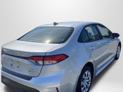 Used 2026 Toyota Corolla LE FWD image 2