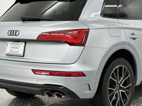 Used 2022 Audi SQ5 Prestige w/ Prestige Package AWD/4WD image 25