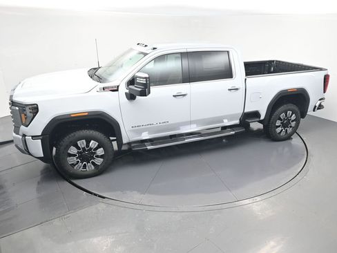 New 2026 GMC Sierra 3500 Denali w/ Technology Package image 24