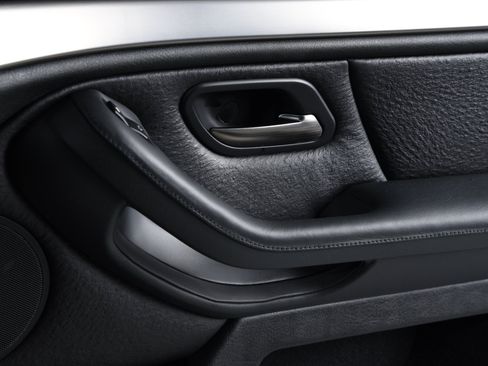 Used 2003 BMW M5 RWD image 19