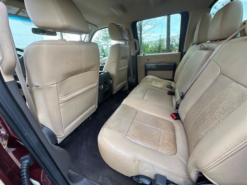 Used 2011 Ford F250 Lariat w/ Lariat Interior Pkg AWD/4WD image 18